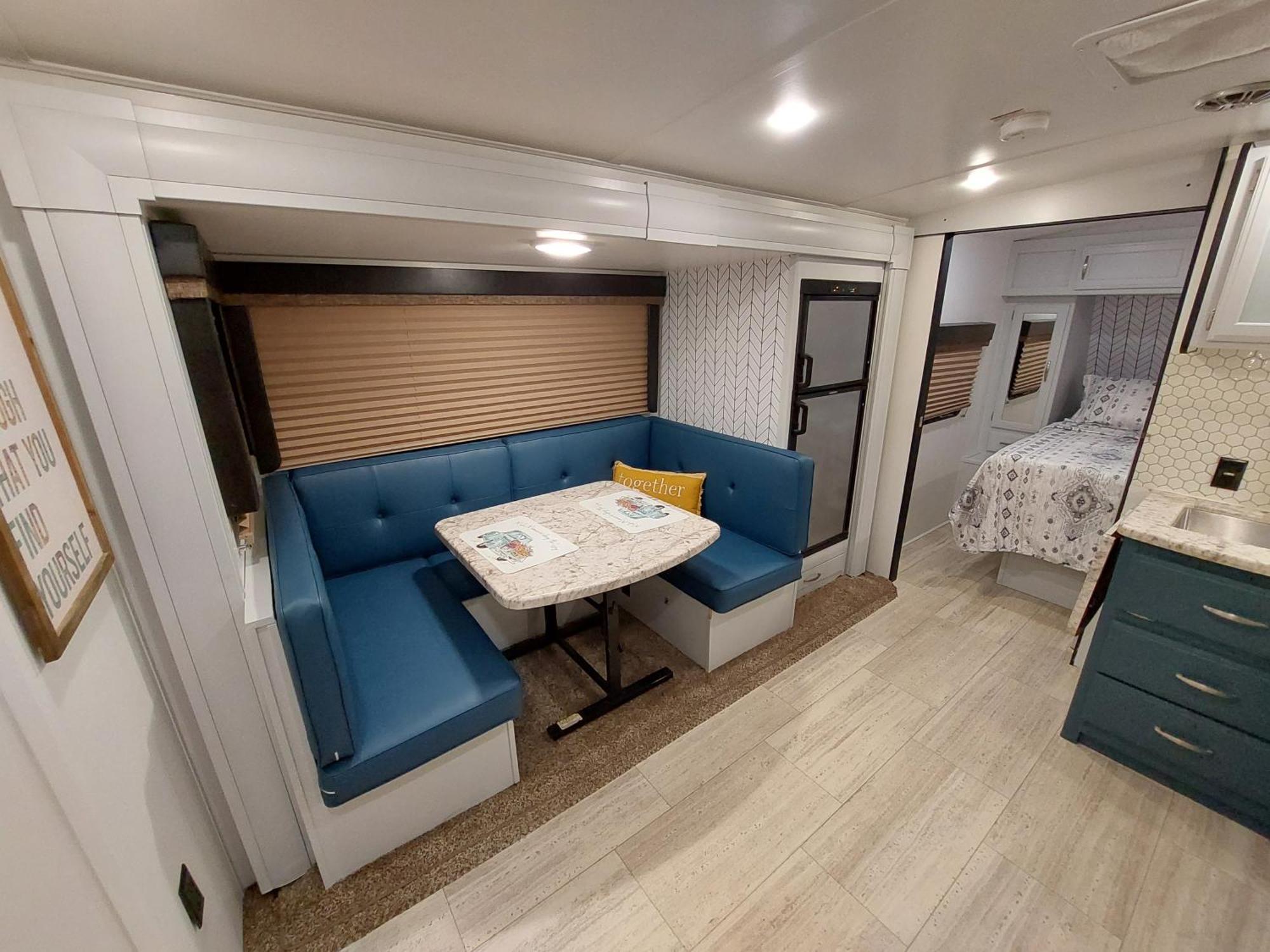 The Torres' Camper Experience! Apartment Тампа Екстериор снимка